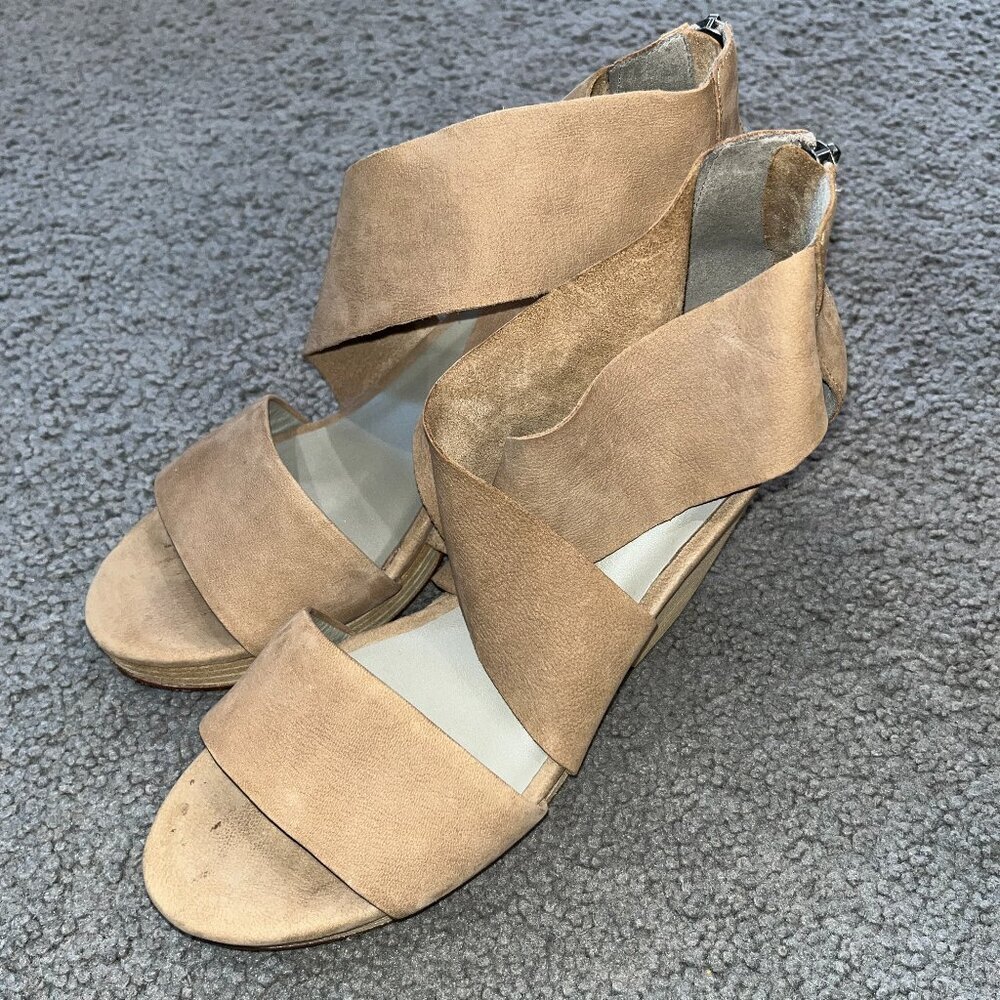 Eileen Fisher Ellis Earth Taupe Tumbled Nubuck Suede Block-Heel Sandals EUC - 11